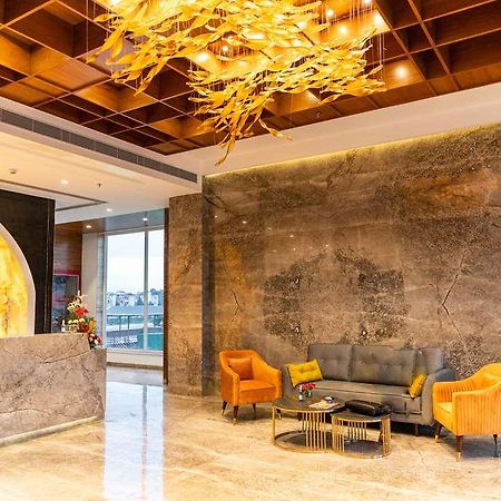 Clarion Hotel Epicure Dehradun Interior foto